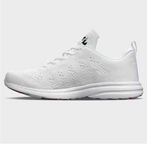 APL women’s Techloom pro size 11, Men sz 7.5 LIKE NEW!!!